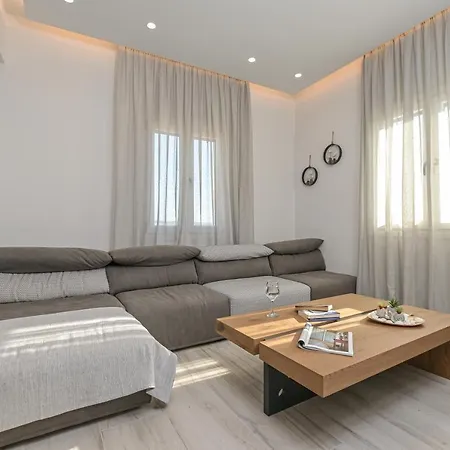 Bazeos Villa